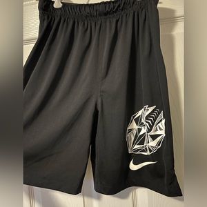 Nike Mens Large Football Shorts EUC